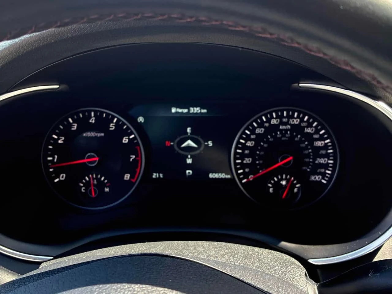 Kia Stinger * AWD * CARFAX * ОПЦИЯ ЗА ФИНАНСИРАНЕ, снимка 8 - Автомобили и джипове - 54904670