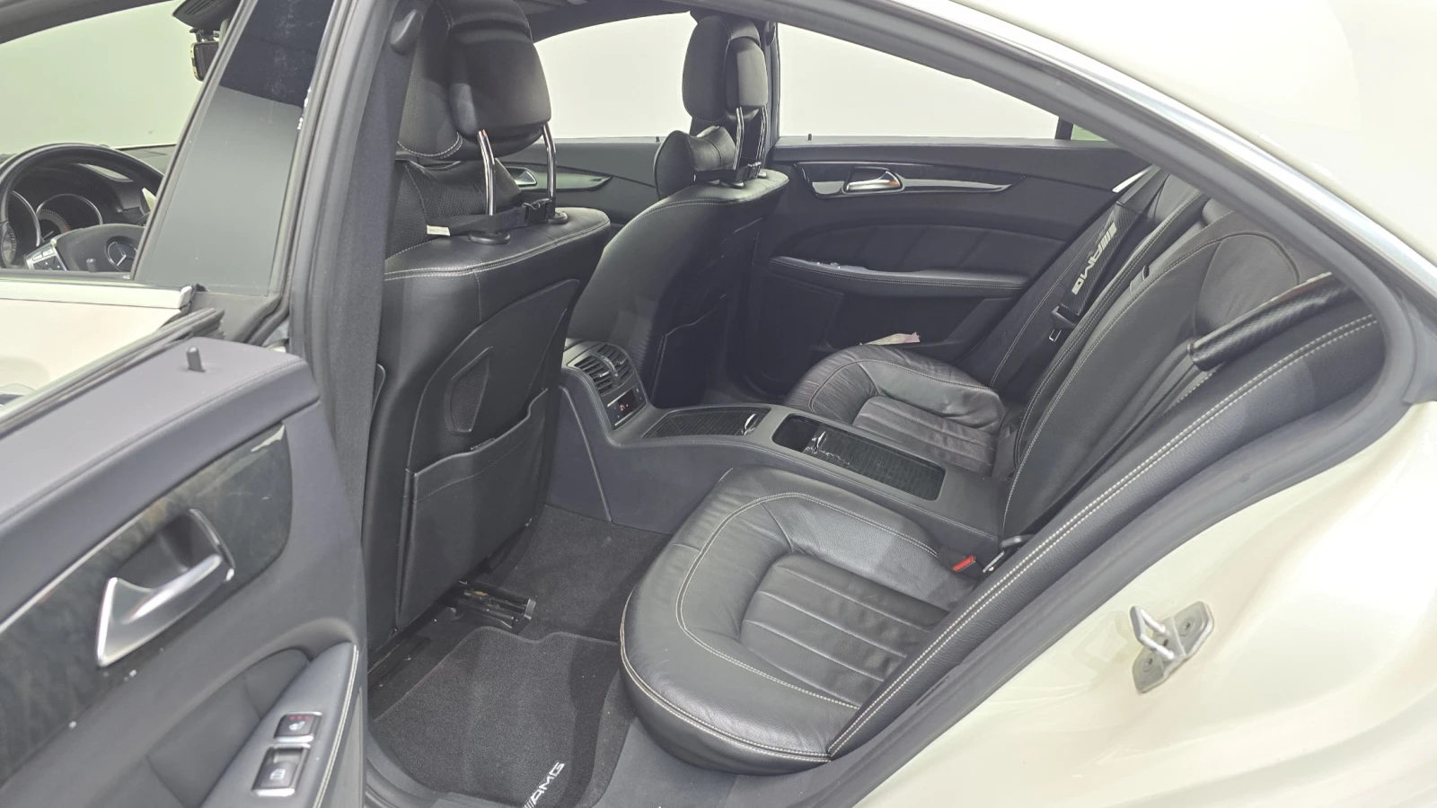 Mercedes-Benz CLS 350 AMG PACK/PANORAMA/CAM/ОБДУХ/ПОДГРЕВ/FULL, снимка 10 - Автомобили и джипове - 55219000