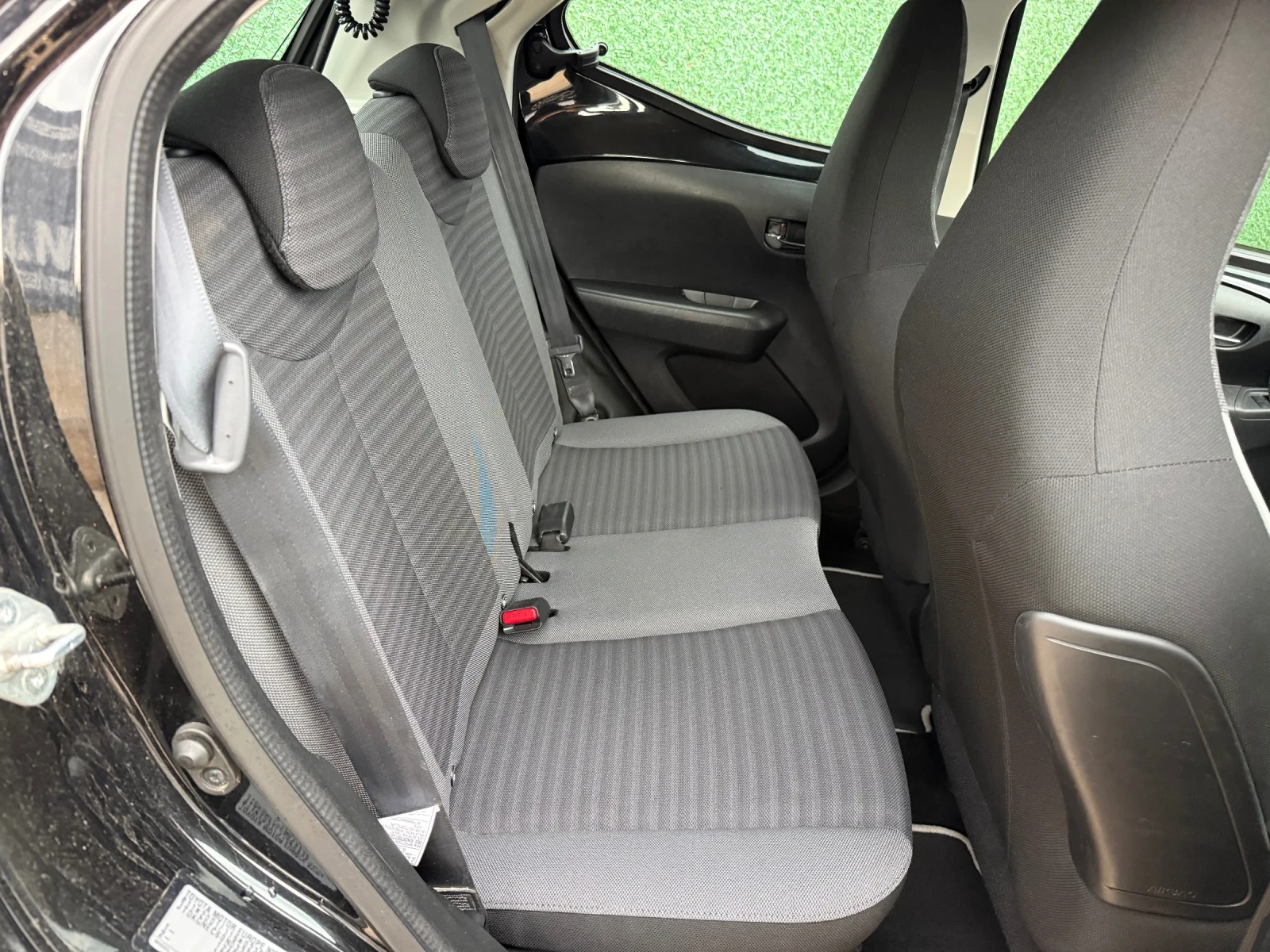 Toyota Aygo 1000* BENZIN* 131561KM* 2015г. EURO5, снимка 13 - Автомобили и джипове - 55254913