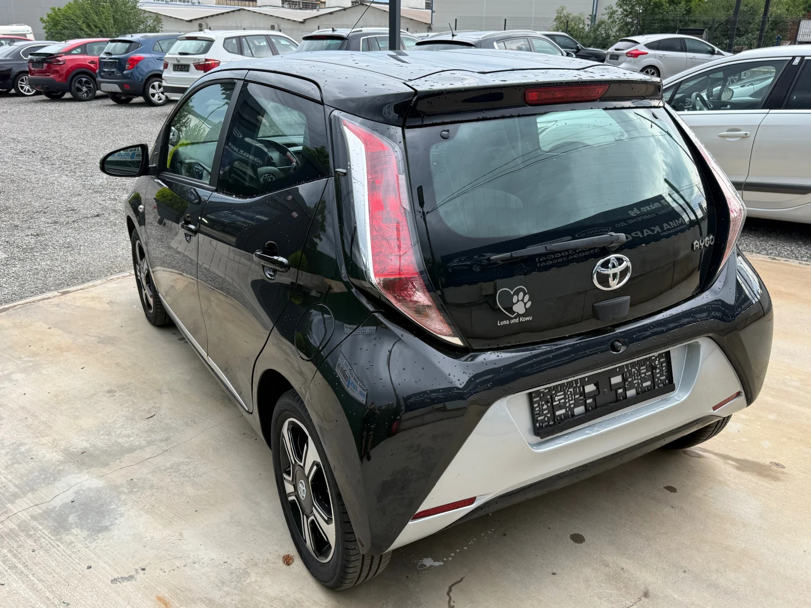 Toyota Aygo 1000* BENZIN* 131561KM* 2015г. EURO5, снимка 3 - Автомобили и джипове - 55254913