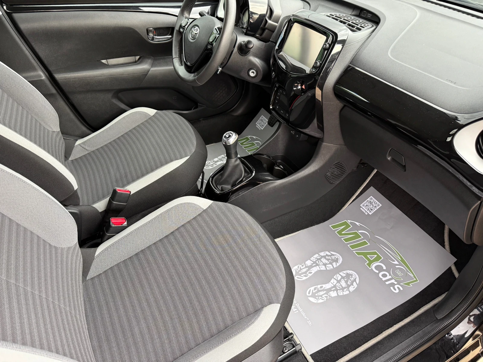 Toyota Aygo 1000* BENZIN* 131561KM* 2015г. EURO5, снимка 14 - Автомобили и джипове - 55254913