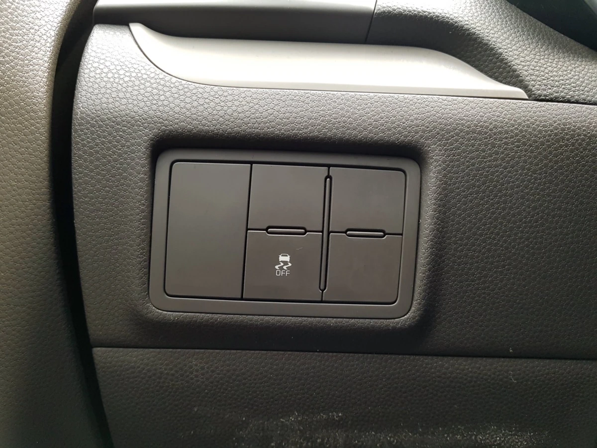 Kia Picanto 1.0 БЕНЗИН АВТОМАТИК, снимка 13 - Автомобили и джипове - 55722537