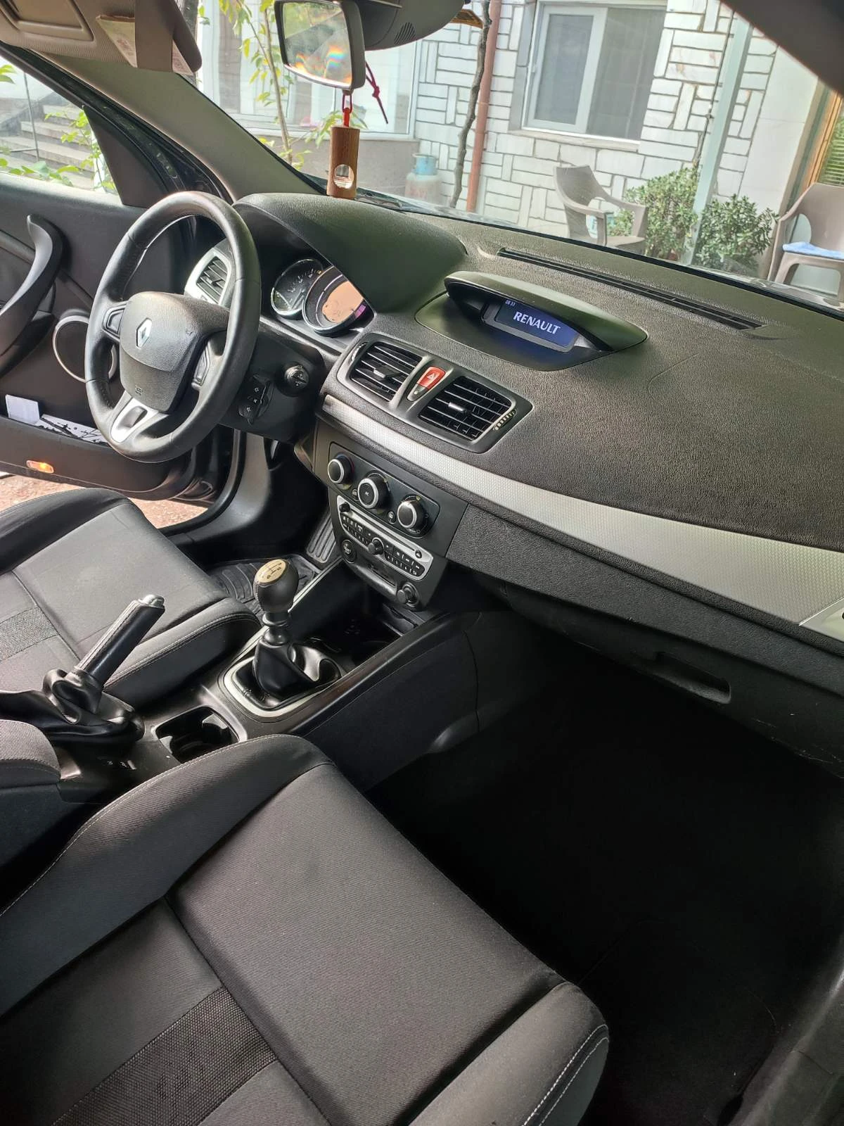 Renault Megane 1, 5 DCI , снимка 14 - Автомобили и джипове - 56130806