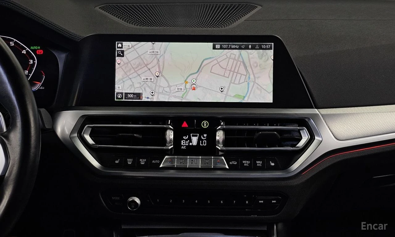 BMW 340 HARMON* KARDON* ДИСТРОНИК* ХЕДЪП* 360КАМЕРА* , снимка 8 - Автомобили и джипове - 56299819