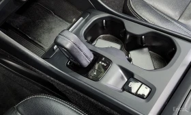Volvo XC40, снимка 9