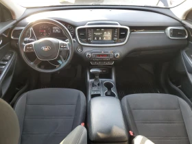 Kia Sorento ПЕРФЕКТНА - 24900 лв. / 12731.17 € - 92183819 7
