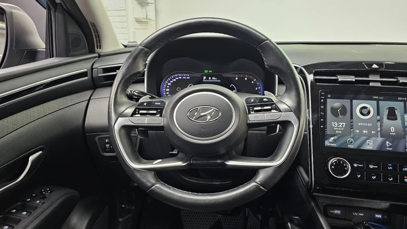 Hyundai Tucson 2.0CRDI/4x4/Пълна сервизна !!!, снимка 10 - Автомобили и джипове - 53445807