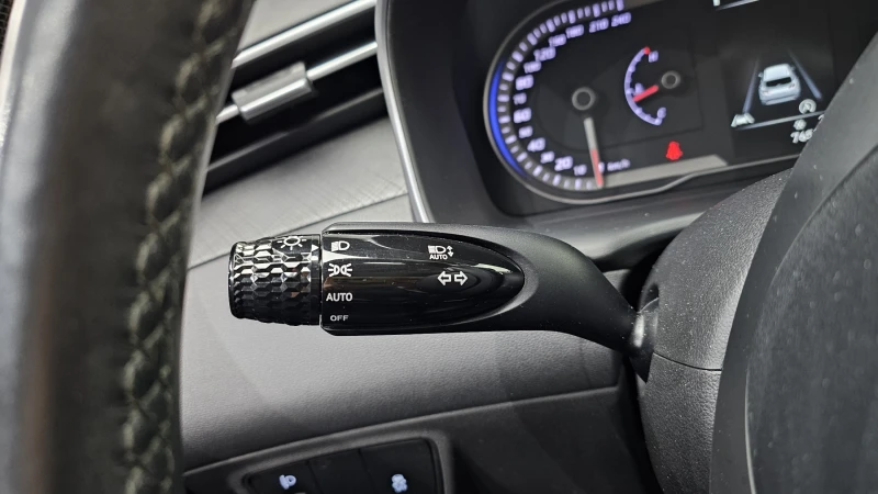 Hyundai Tucson 2.0CRDI/4x4/Пълна сервизна !!!, снимка 17 - Автомобили и джипове - 53445807