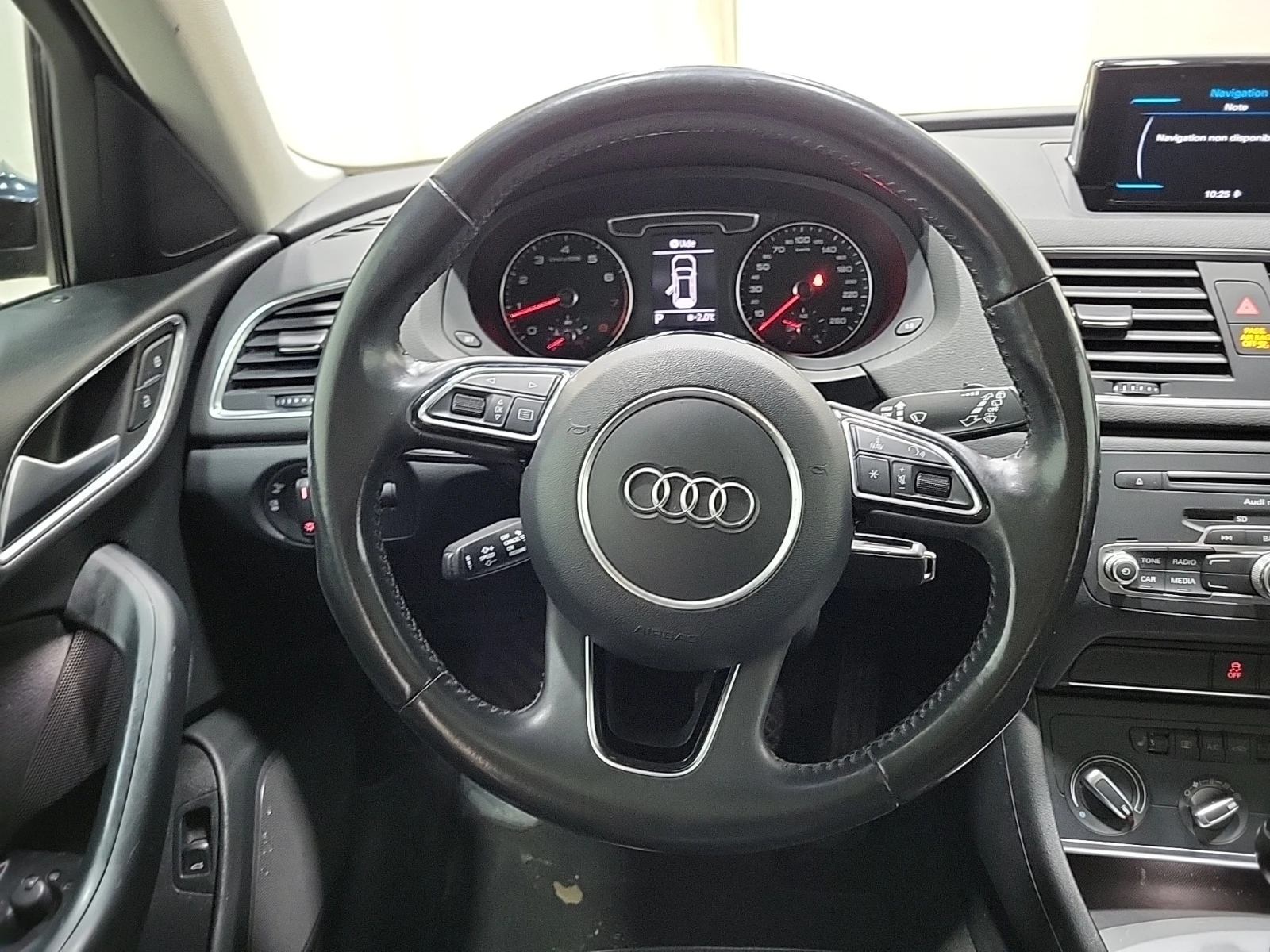 Audi Q3 * CARFAX * ВЪЗМОЖНОСТ ЗА ФИНАНСИРАНЕ - изображение 7