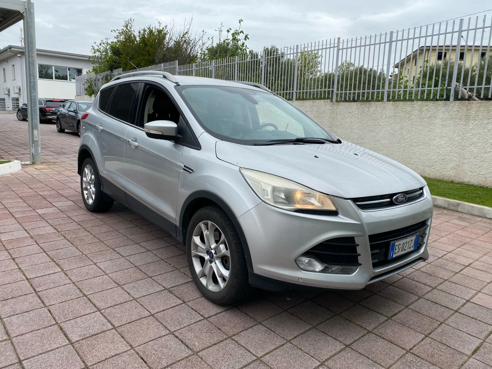 Ford Kuga КАТО НОВА 4Х4  - изображение 9