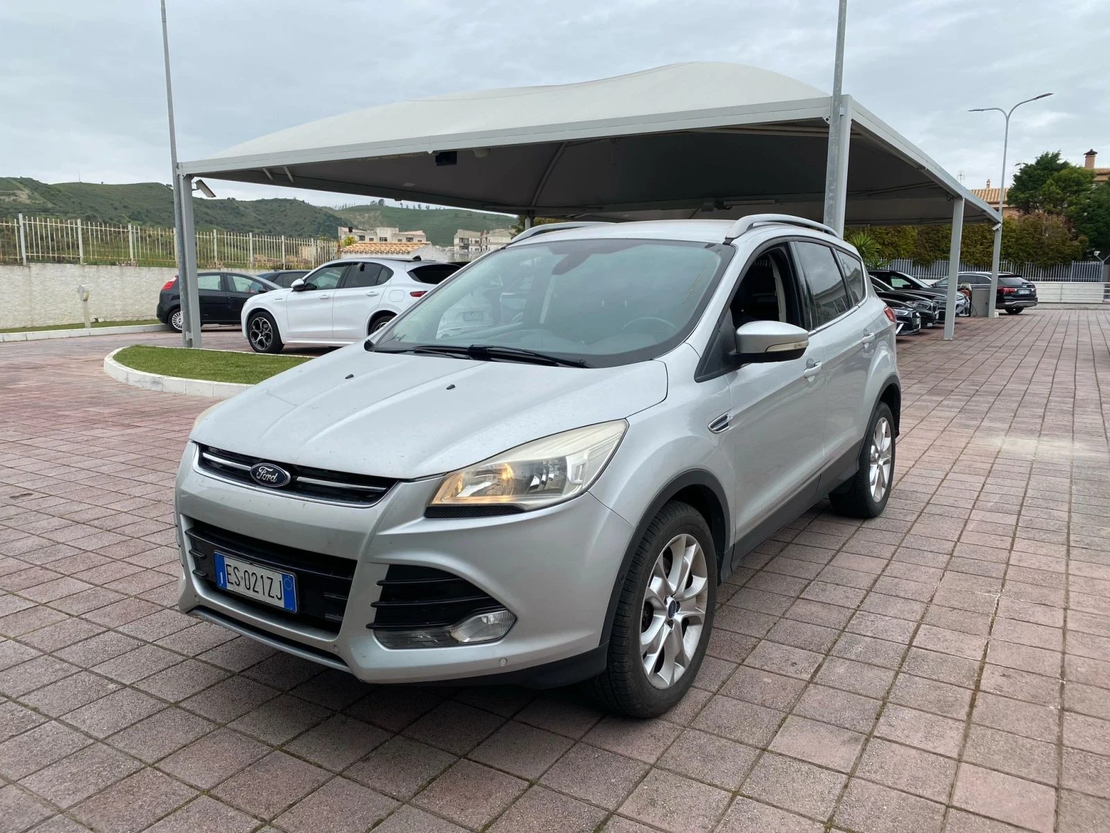 Ford Kuga КАТО НОВА 4Х4  - изображение 3