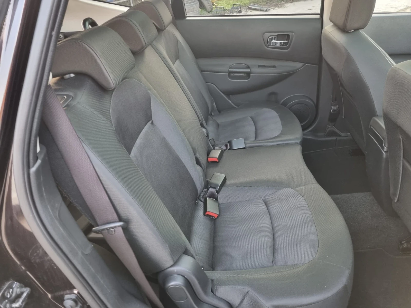 Nissan Qashqai 2.0DCi ШВЕЙЦАРИЯ, снимка 8 - Автомобили и джипове - 53740730