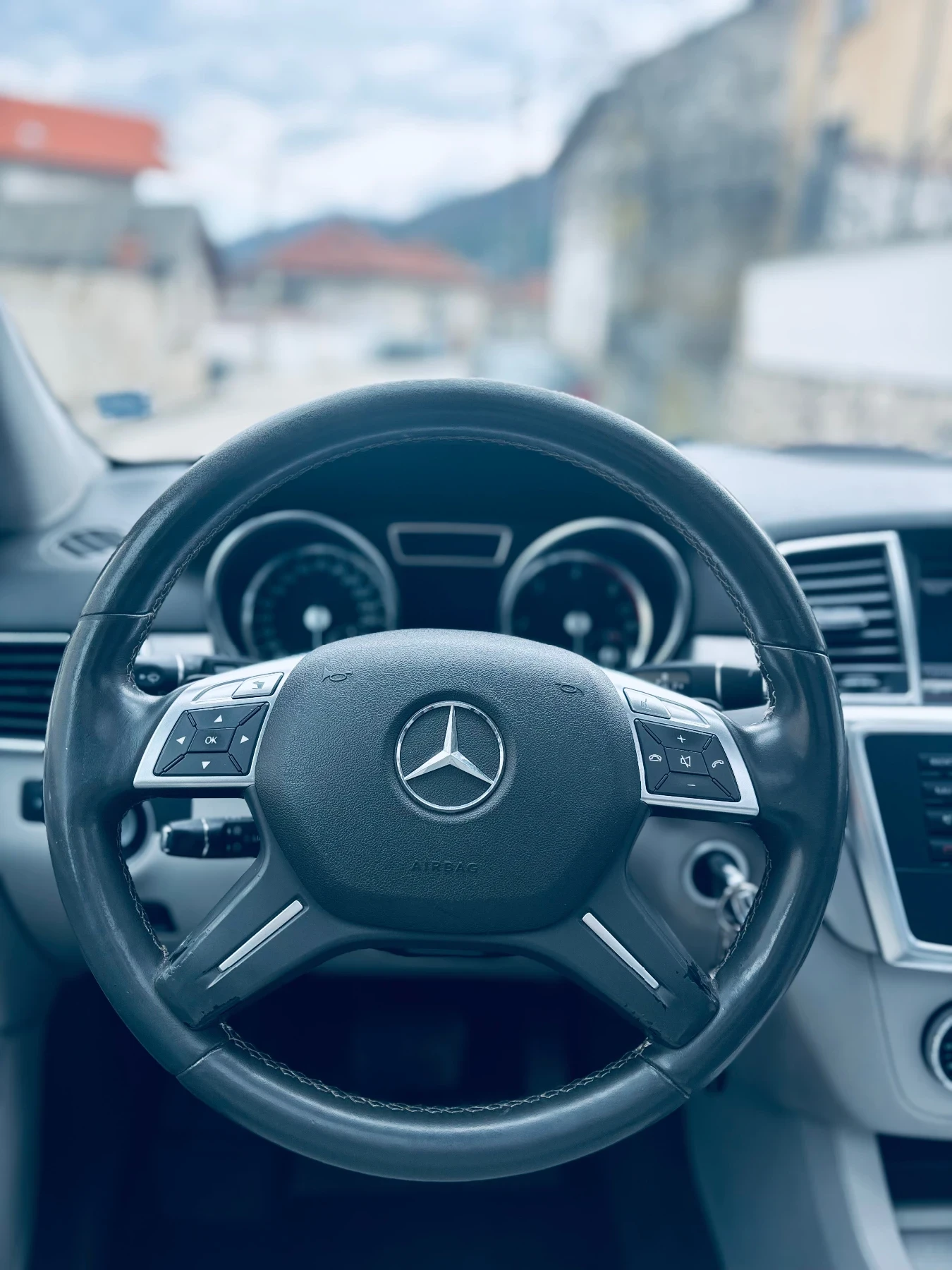 Mercedes-Benz ML 350 MERCEDES-BENZ ML350 FACELIFT ШВЕЙЦАРИЯ, снимка 14 - Автомобили и джипове - 53976854