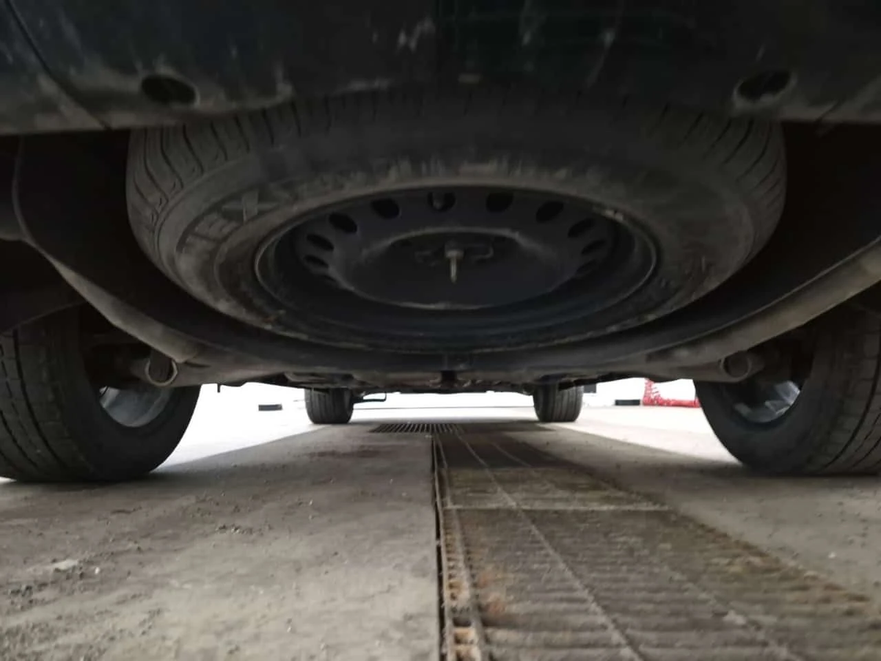 Dodge Durango * R/T * ПАНОРАМА* КАМЕРА* ПОДГРЕВ* , снимка 14 - Автомобили и джипове - 54620326