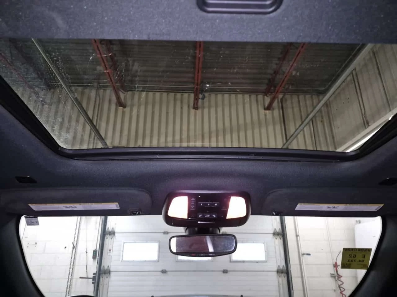 Dodge Durango * R/T * ПАНОРАМА* КАМЕРА* ПОДГРЕВ* , снимка 11 - Автомобили и джипове - 54620326