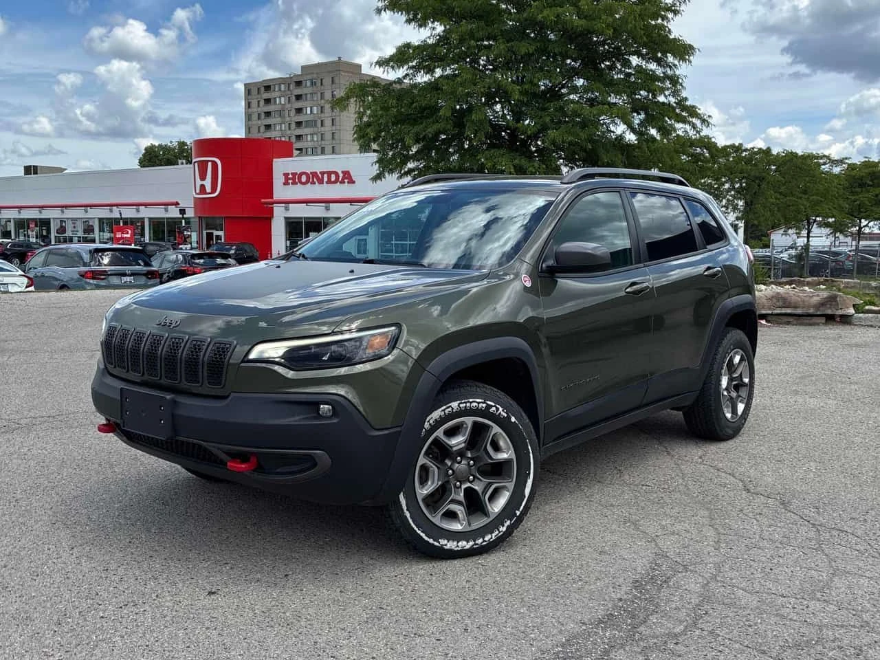 Jeep Cherokee * Trailhawk * CARFAX * ПОДГРЕВИ * ПАНО * KEYLESS