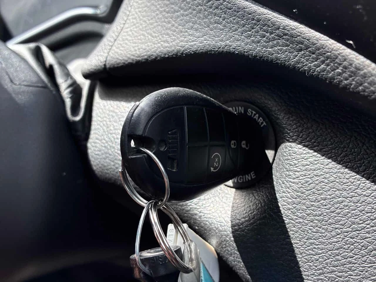 Jeep Cherokee * Trailhawk * CARFAX * ПОДГРЕВИ * ПАНО * KEYLESS, снимка 16 - Автомобили и джипове - 55049553