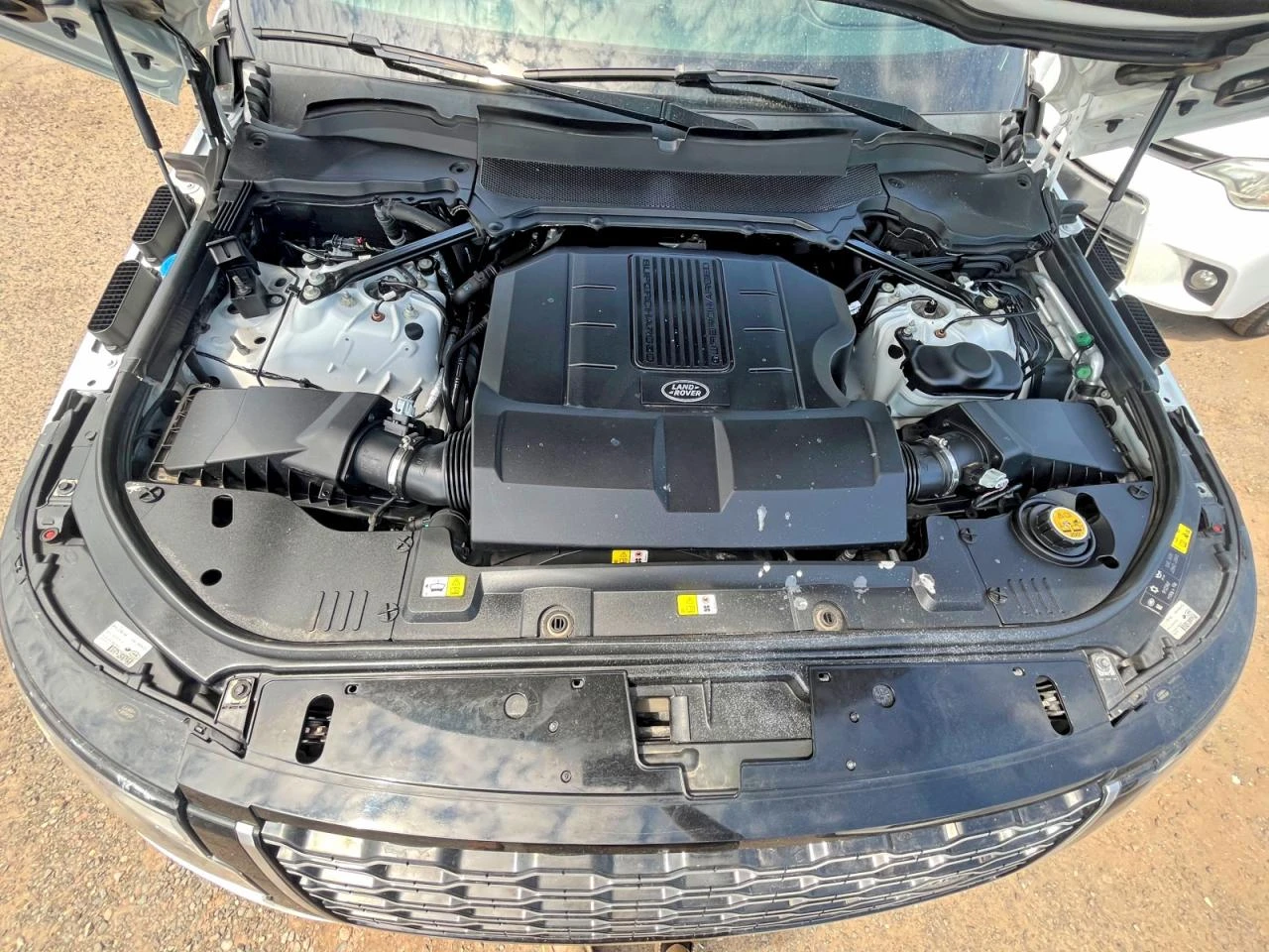 Land Rover Range Rover Sport 5.0 supercharged, снимка 8 - Автомобили и джипове - 55129554