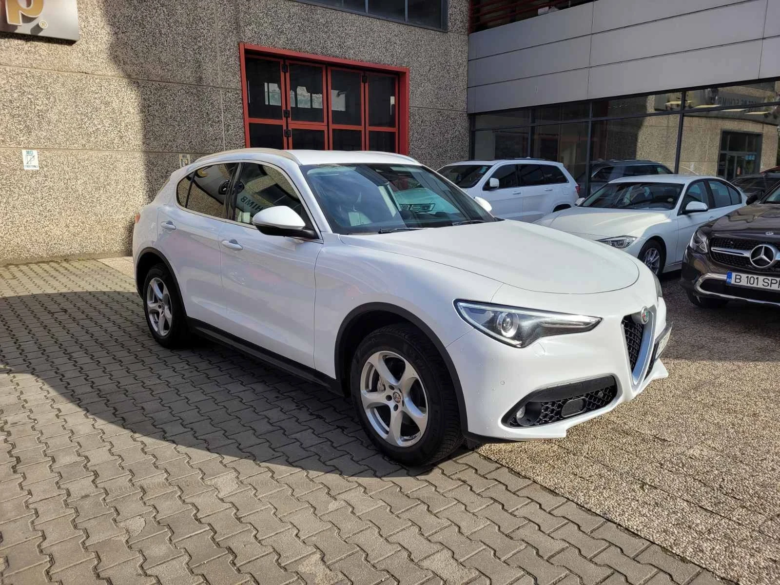 Alfa Romeo Stelvio 2.2, снимка 5 - Автомобили и джипове - 55336615