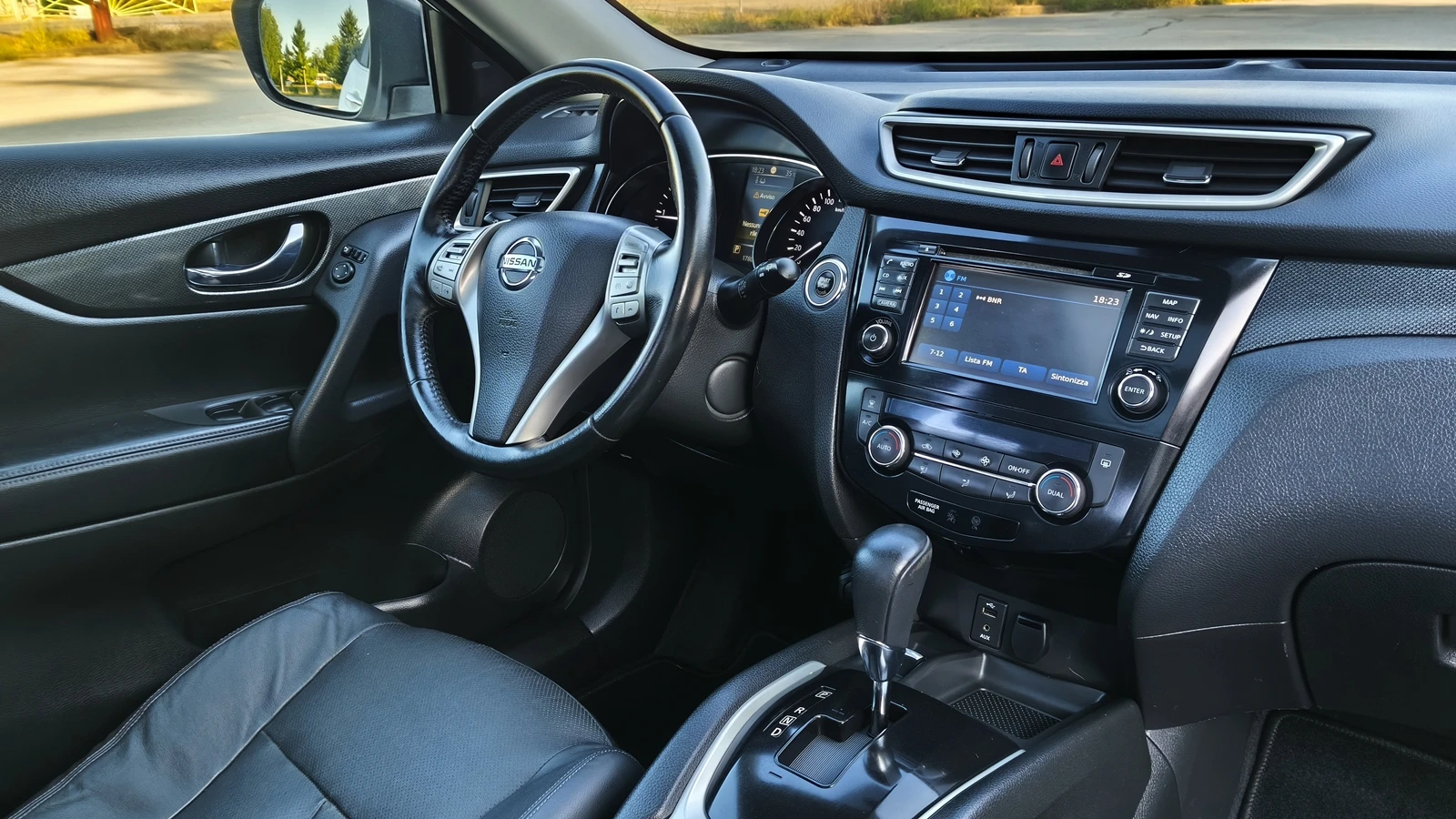 Nissan X-trail 1.6DCi Aut. 7m., снимка 11 - Автомобили и джипове - 55901432