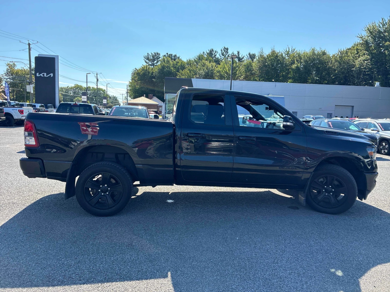 Dodge RAM 1500 * Big Horn * CARFAX * БЕЗ ПЪРВОНАЧАЛНА ВНОСКА, снимка 3 - Автомобили и джипове - 55911722
