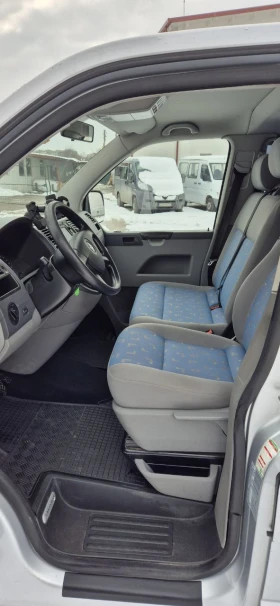 VW Caravelle 2.5, снимка 10