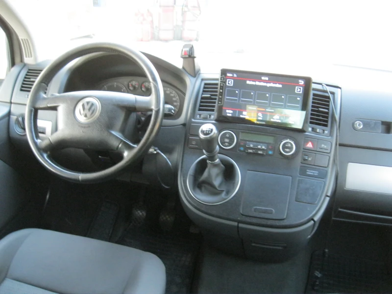 VW T5 MULTIVAN, снимка 16 - Бусове и автобуси - 46844666