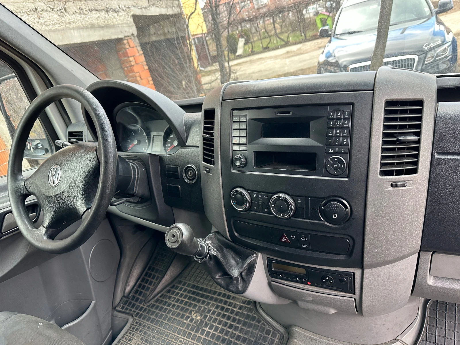 VW Crafter 2.0TDI MAXI Клима - изображение 7