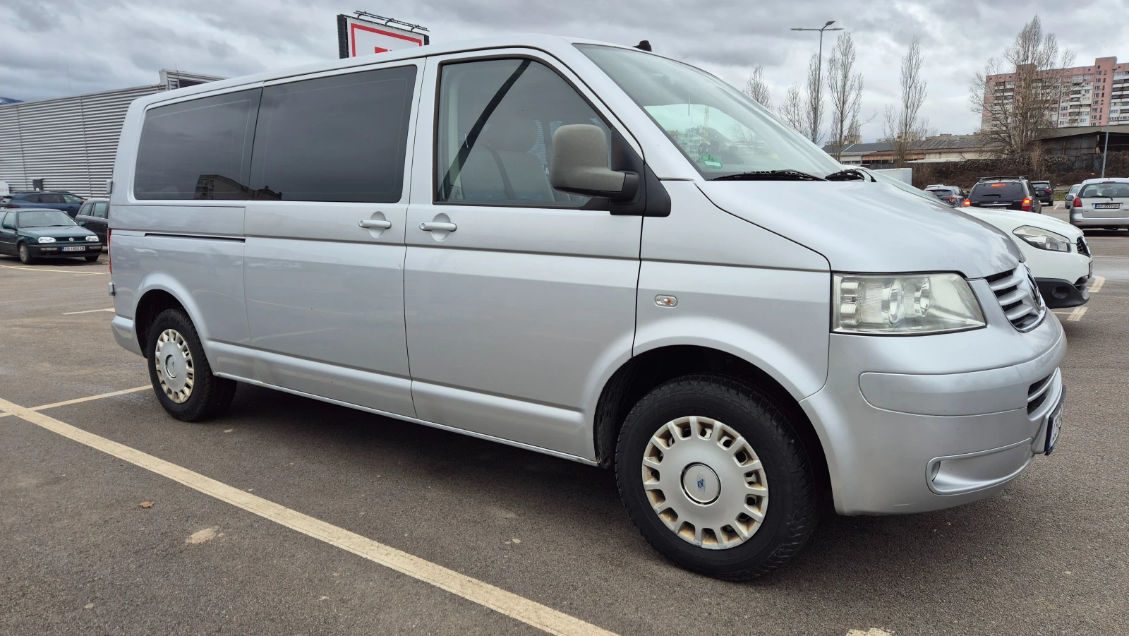 VW Caravelle 2.5