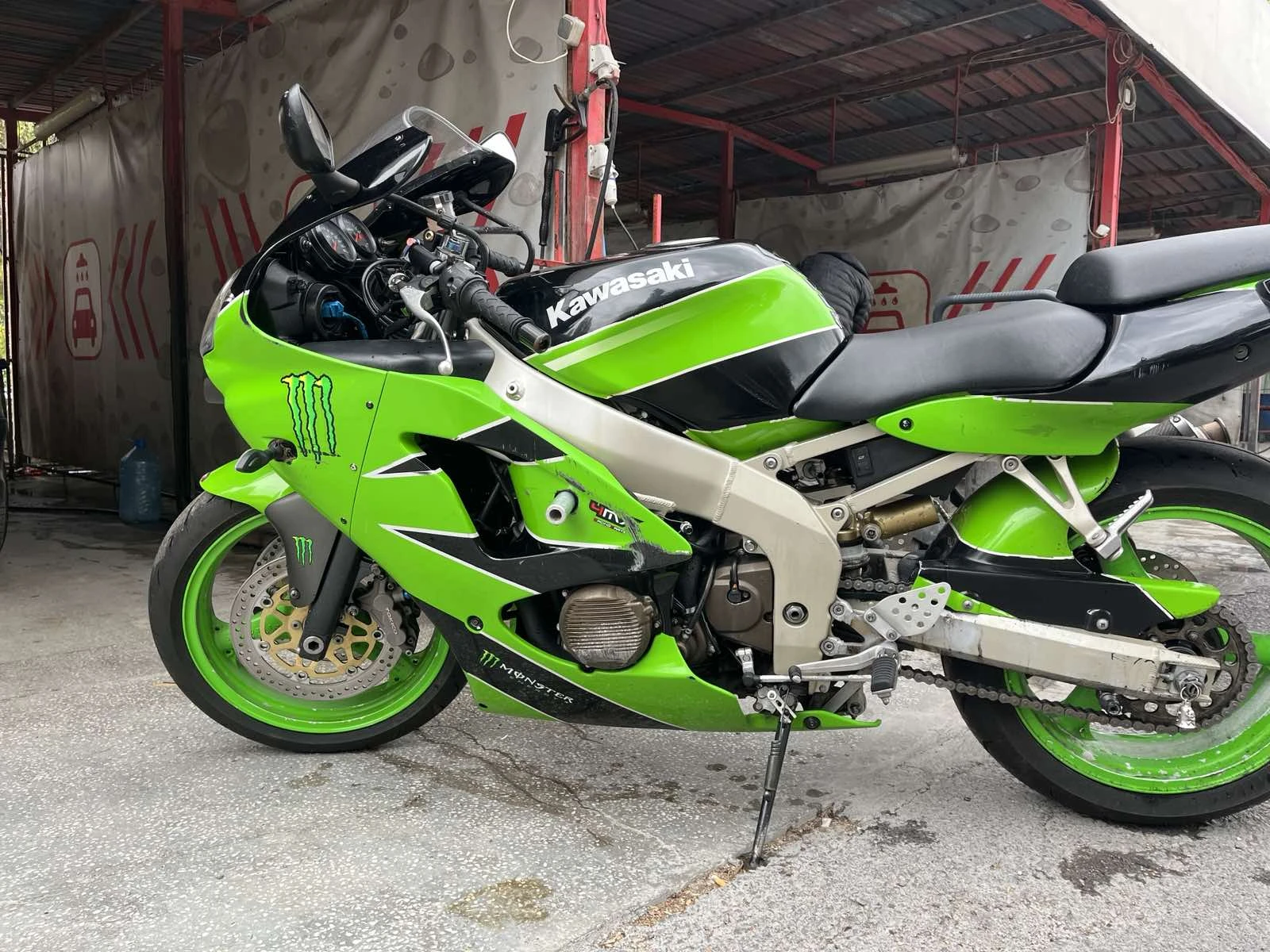 Kawasaki Zxr ZX6R