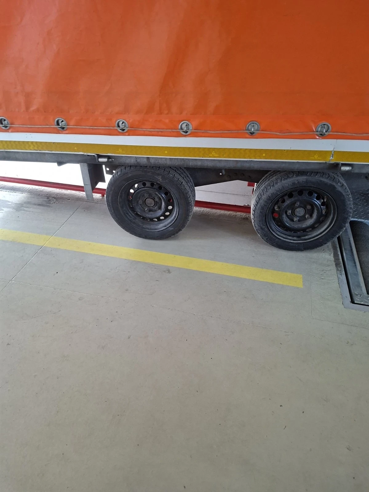 �� ��������� Eduard | Mobile.bg � ����������� 4