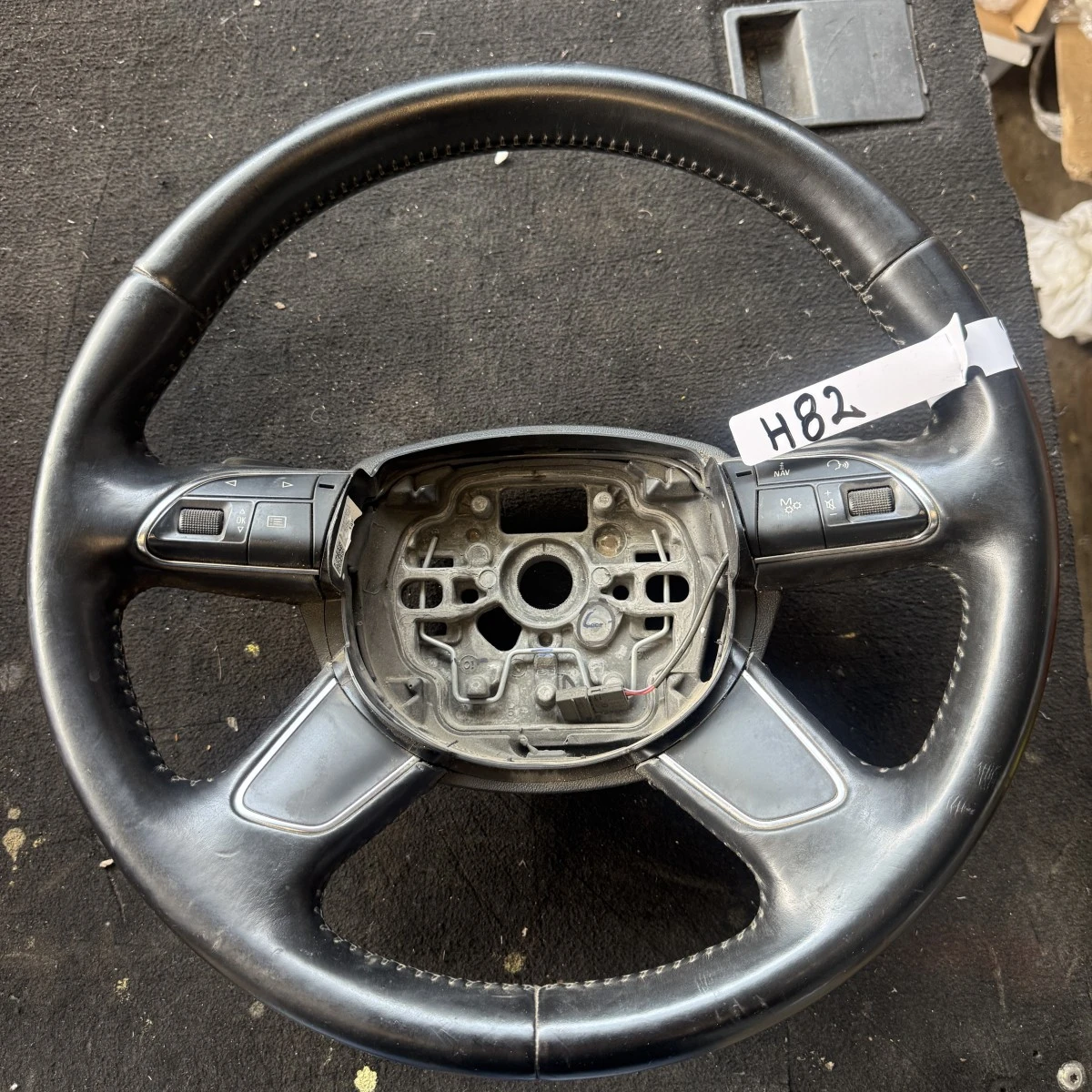 Четирилъчев мултиволан за AUDI A8 D4 4H0419091T ном 82