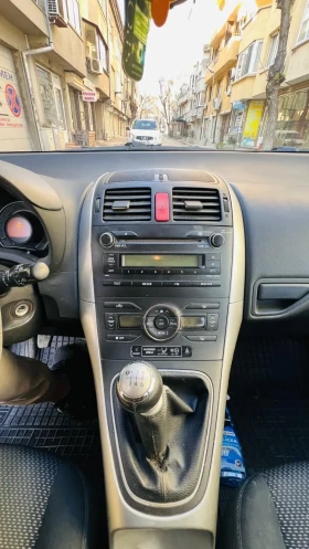 Toyota Auris, снимка 9