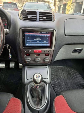 Alfa Romeo Gt 1.9 JTD, снимка 11