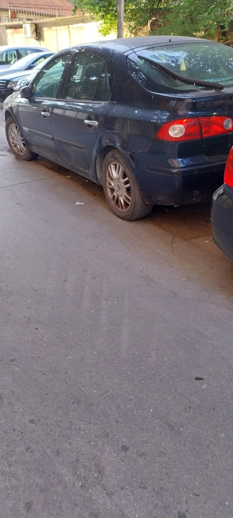 Renault Laguna, снимка 2 - Автомобили и джипове - 47689618