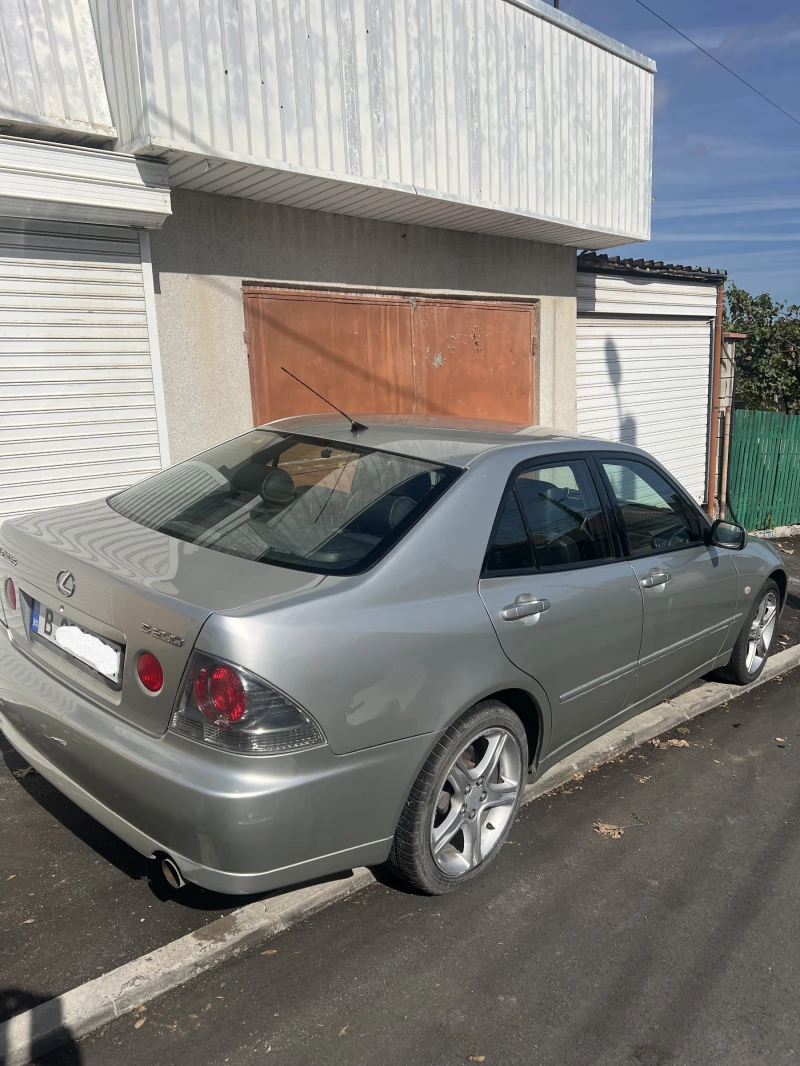 Lexus IS 200, снимка 3 - Автомобили и джипове - 47567396