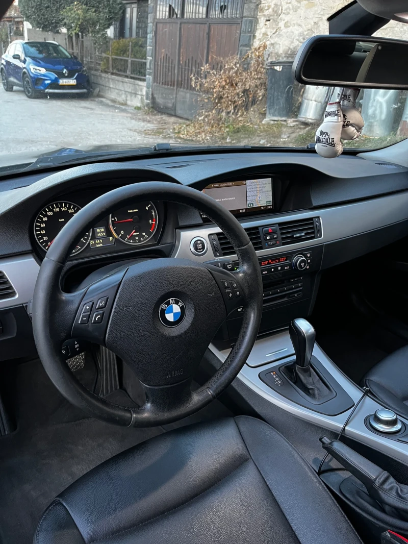 BMW 320, снимка 8 - Автомобили и джипове - 47970768