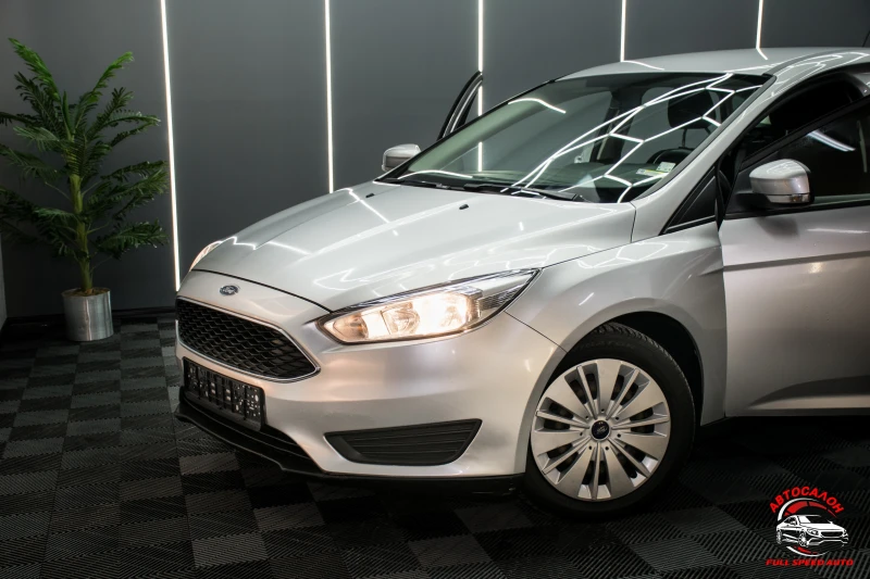 Ford Focus 1.0 ECO BOOST, снимка 9 - Автомобили и джипове - 48284911