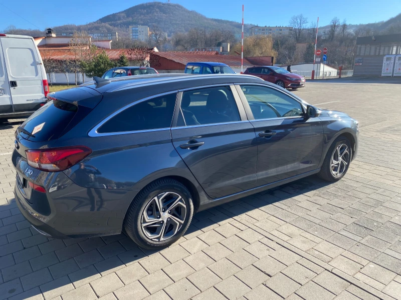 Hyundai I30, снимка 5 - Автомобили и джипове - 48432817