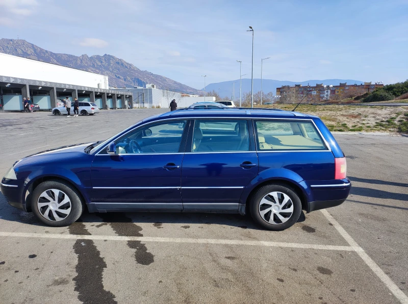 VW Passat, снимка 4 - Автомобили и джипове - 49184509