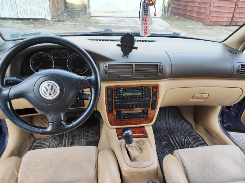 VW Passat, снимка 8 - Автомобили и джипове - 49184509