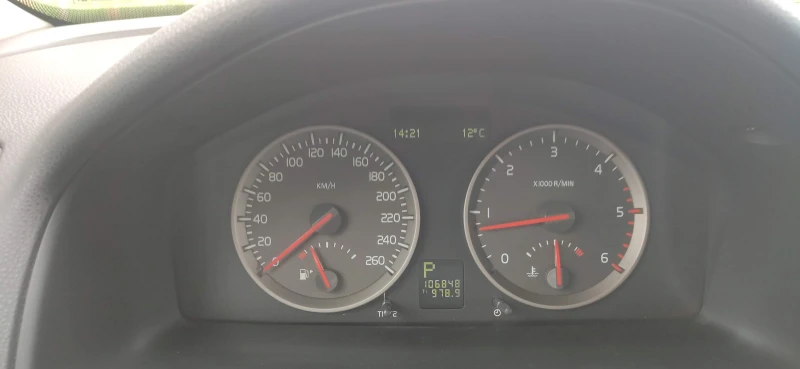 Volvo V50 D5, снимка 10 - Автомобили и джипове - 51214987