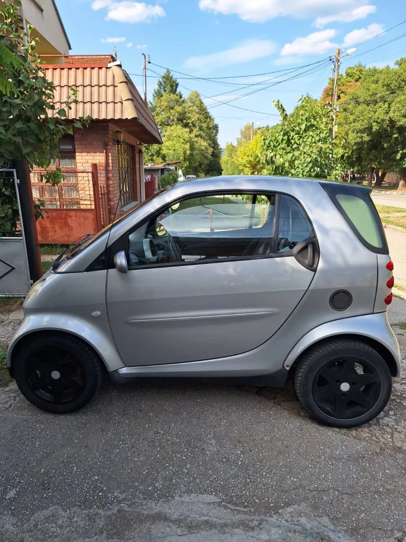 Smart Fortwo 0.7 , снимка 2 - Автомобили и джипове - 52595937