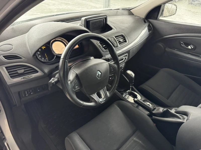 Renault Megane 1.5* 110ps* НАВИ* ПАРКТРОНИК, снимка 9 - Автомобили и джипове - 52176408