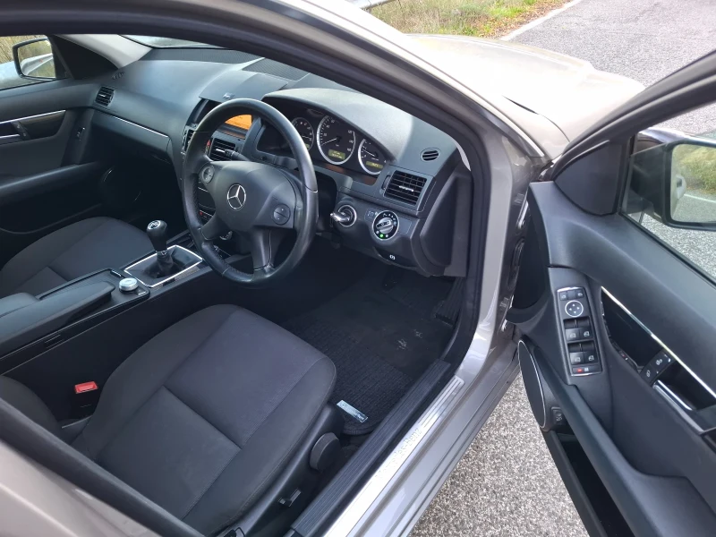Mercedes-Benz C 220 CDI* TOP, снимка 10 - Автомобили и джипове - 52229148
