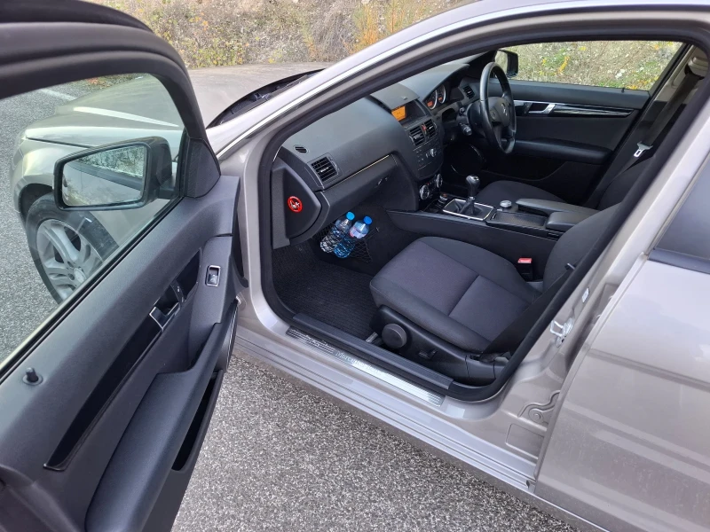 Mercedes-Benz C 220 CDI* TOP, снимка 13 - Автомобили и джипове - 52229148