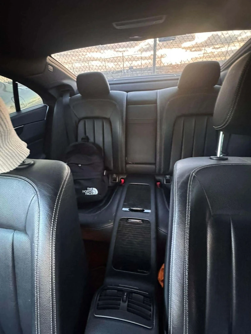 Mercedes-Benz CLS 550 4MATIC * * CARFAX * * АВТО КРЕДИТ * * , снимка 15 - Автомобили и джипове - 52652777