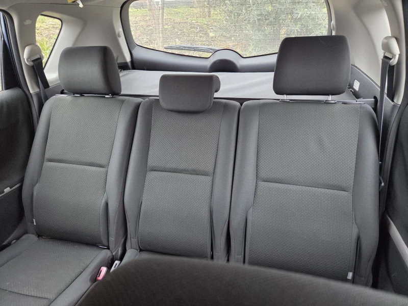 Toyota Corolla verso, снимка 7 - Автомобили и джипове - 53295438