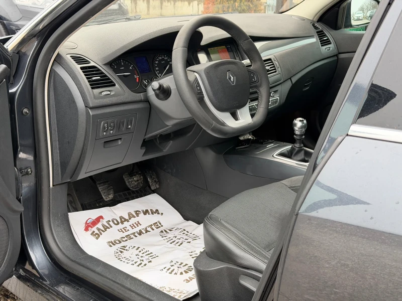 Renault Laguna 2.0DCi 150к.с * 4-Control* * Навигация* , снимка 9 - Автомобили и джипове - 53453094