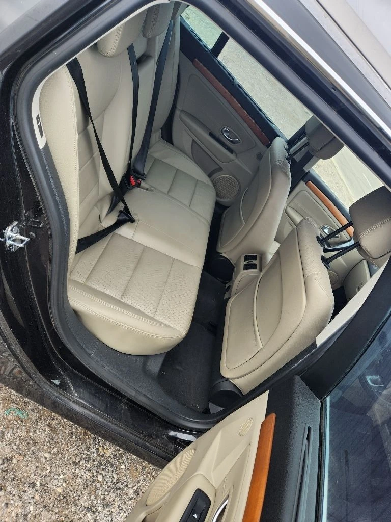 Renault Laguna 2.0 dci, снимка 10 - Автомобили и джипове - 40064506